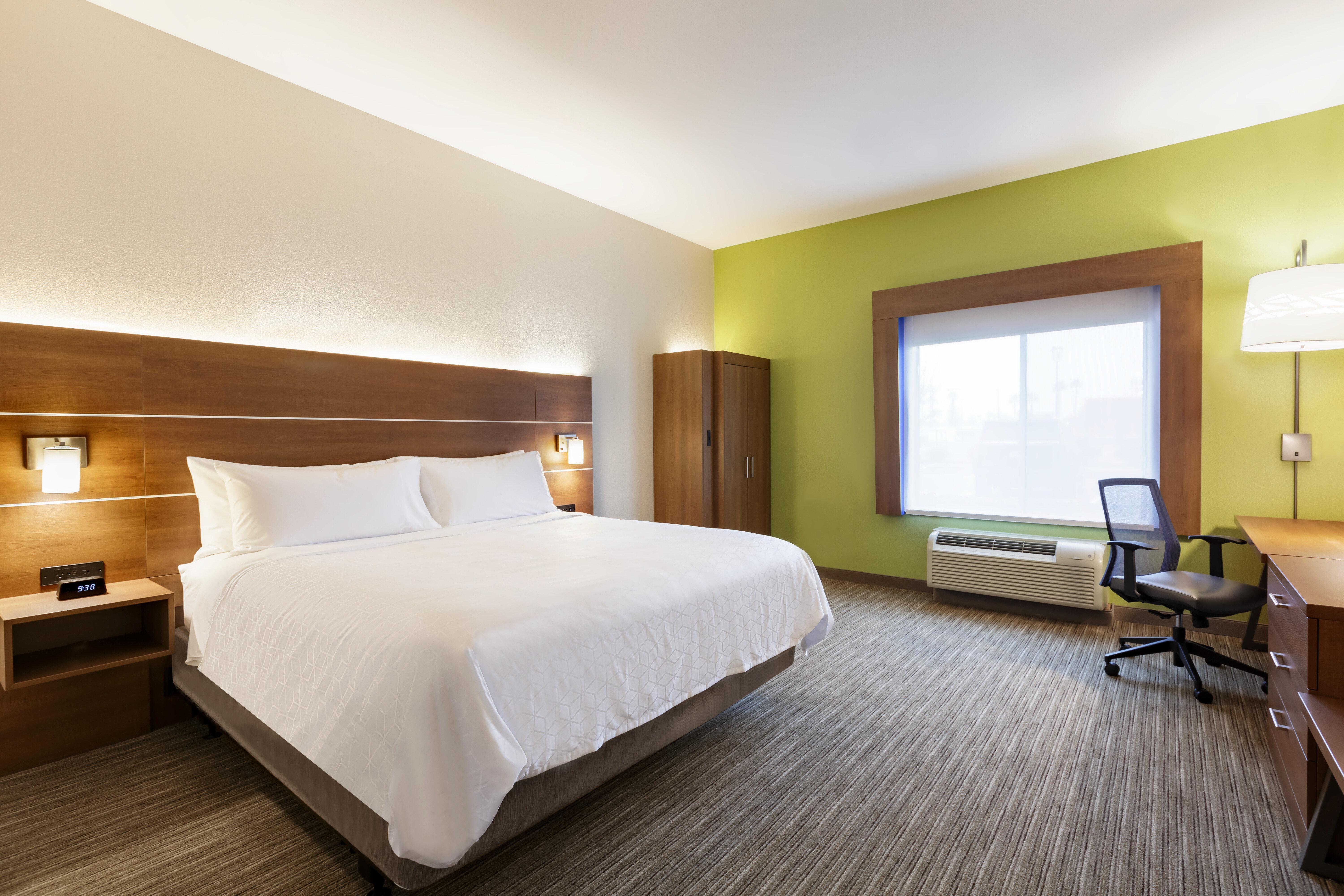 Holiday Inn Express Hotel & Suites Merced, An Ihg Hotel Екстериор снимка